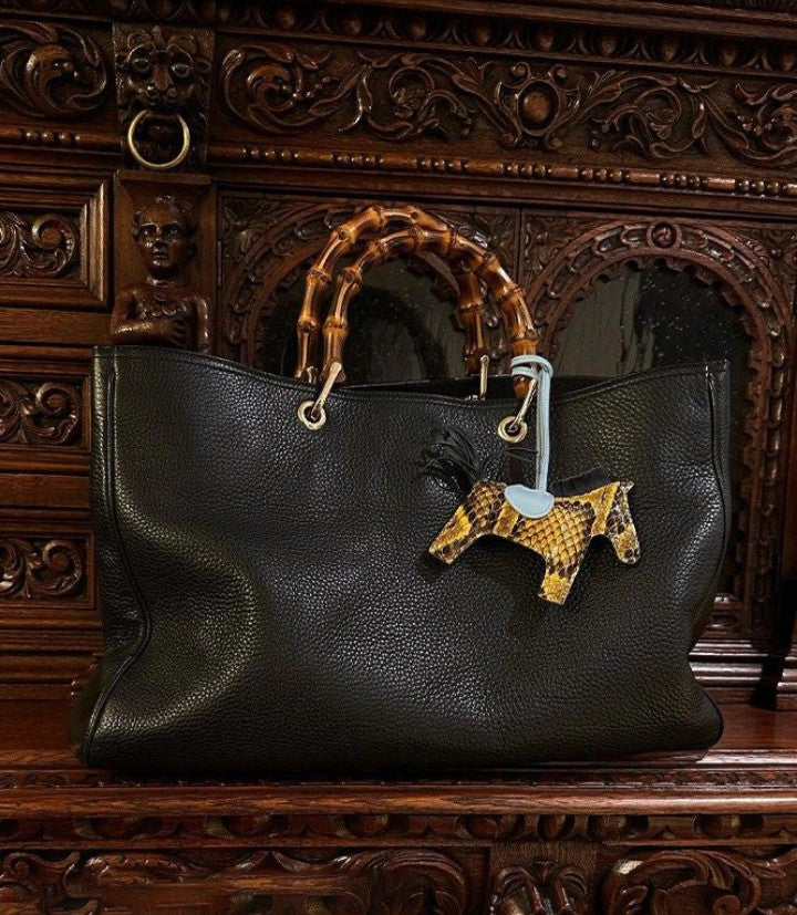 Elegant Black Large Capacity Solid Durable Leather Tote Handbag